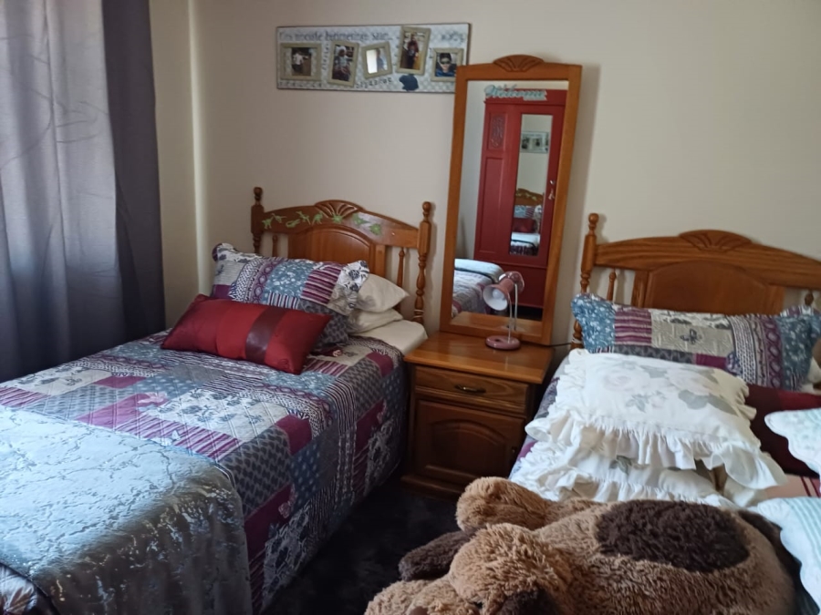 4 Bedroom Property for Sale in Lime Acres Northern Cape